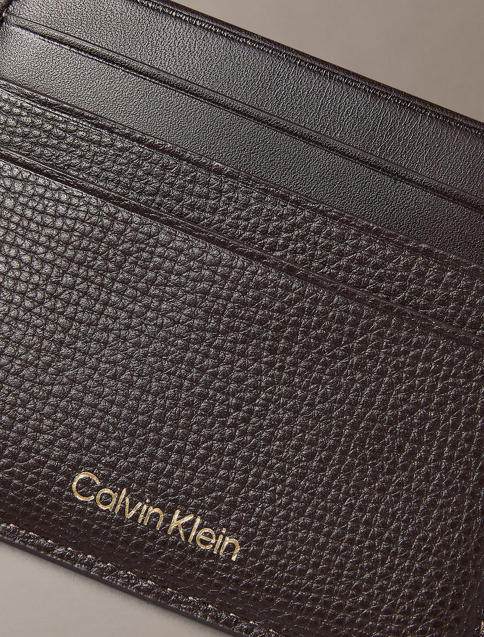 محفظة كالفين كلاين Premium Leather Cardholder