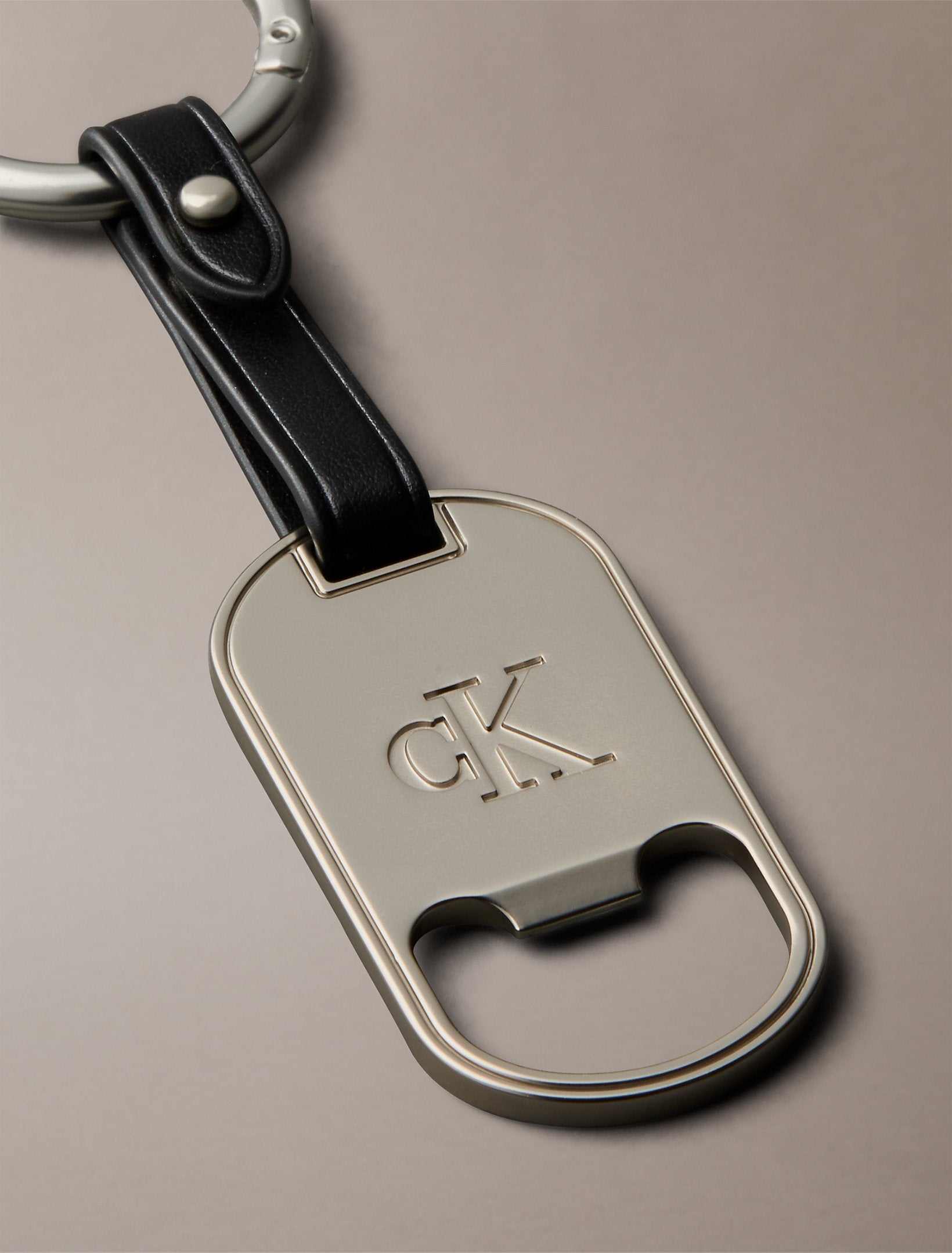 سلسلة مفاتيح كالفين كلاين Bottle Opener Key Fob