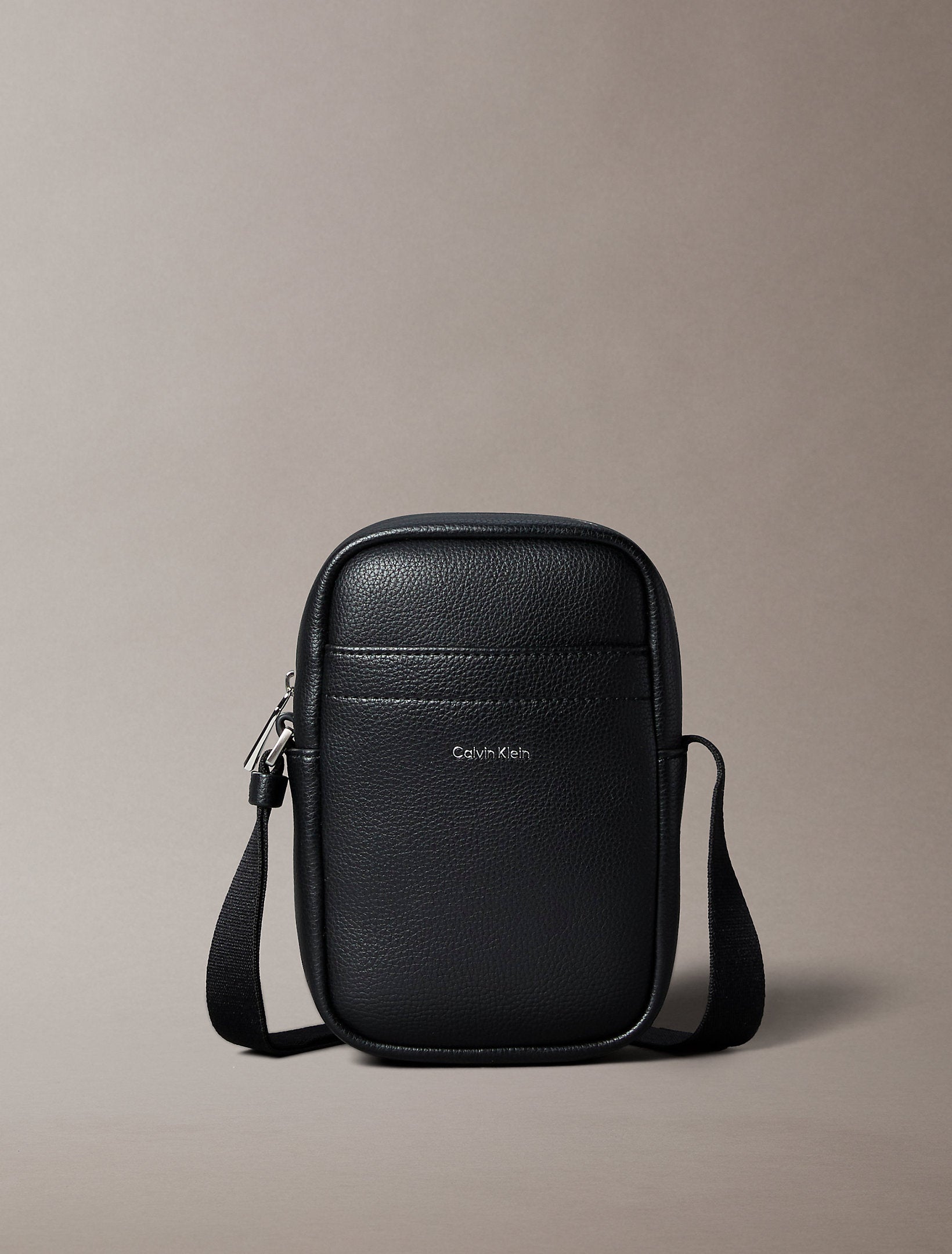 Calvin Klein Raised Slim Reporter Bag