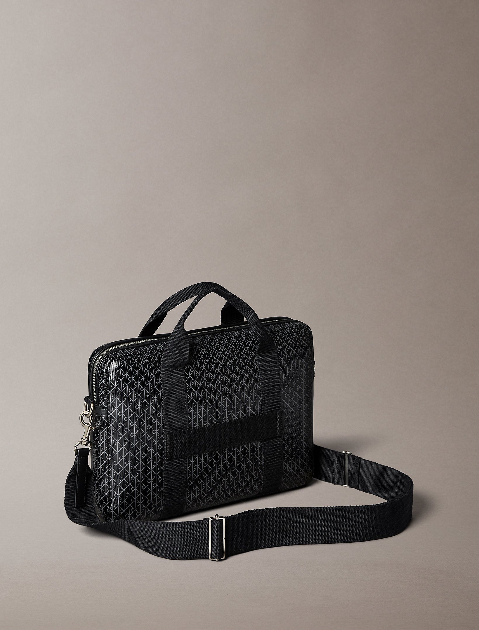 حقيبة كالفين كلاين Emblem Aop Coated Commuter Lapto