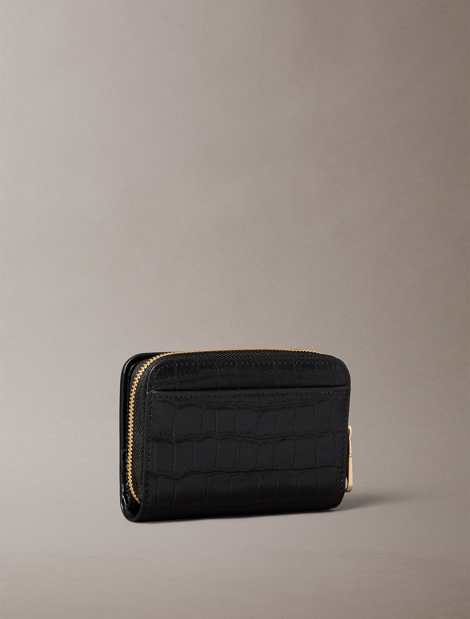 محفظة كالفين كلاين Croc Medium Flap Zip Around