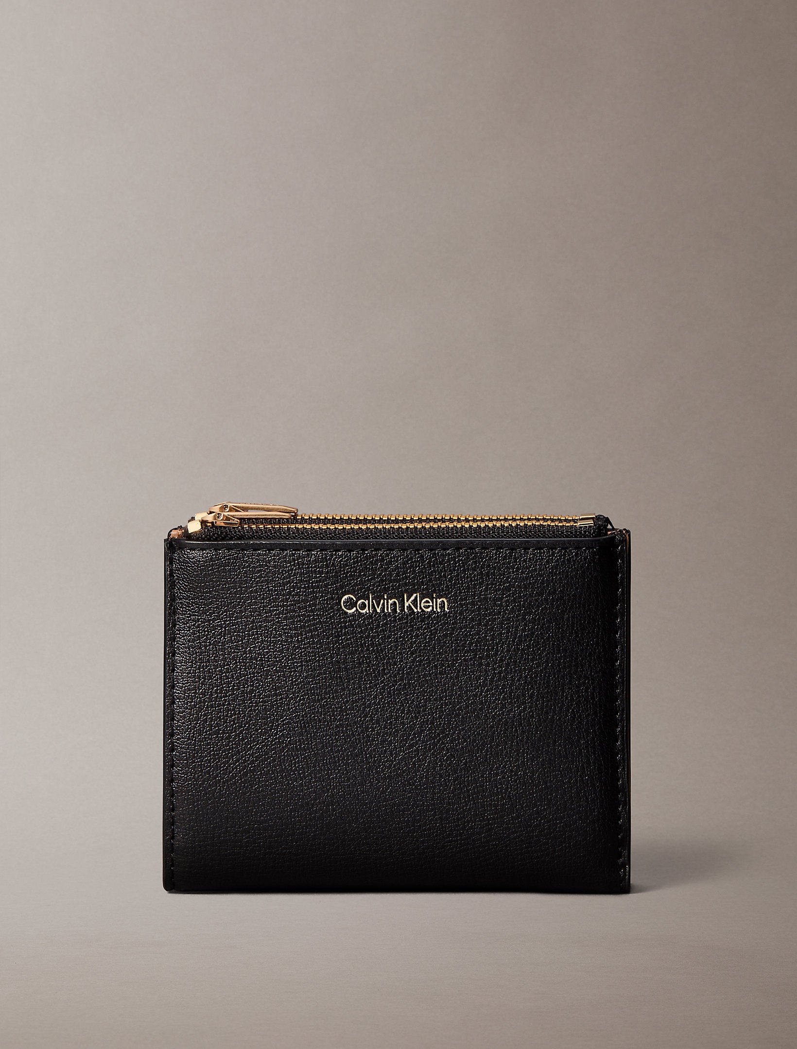 Calvin Klein Foil Logo Dbl Zip Wallet