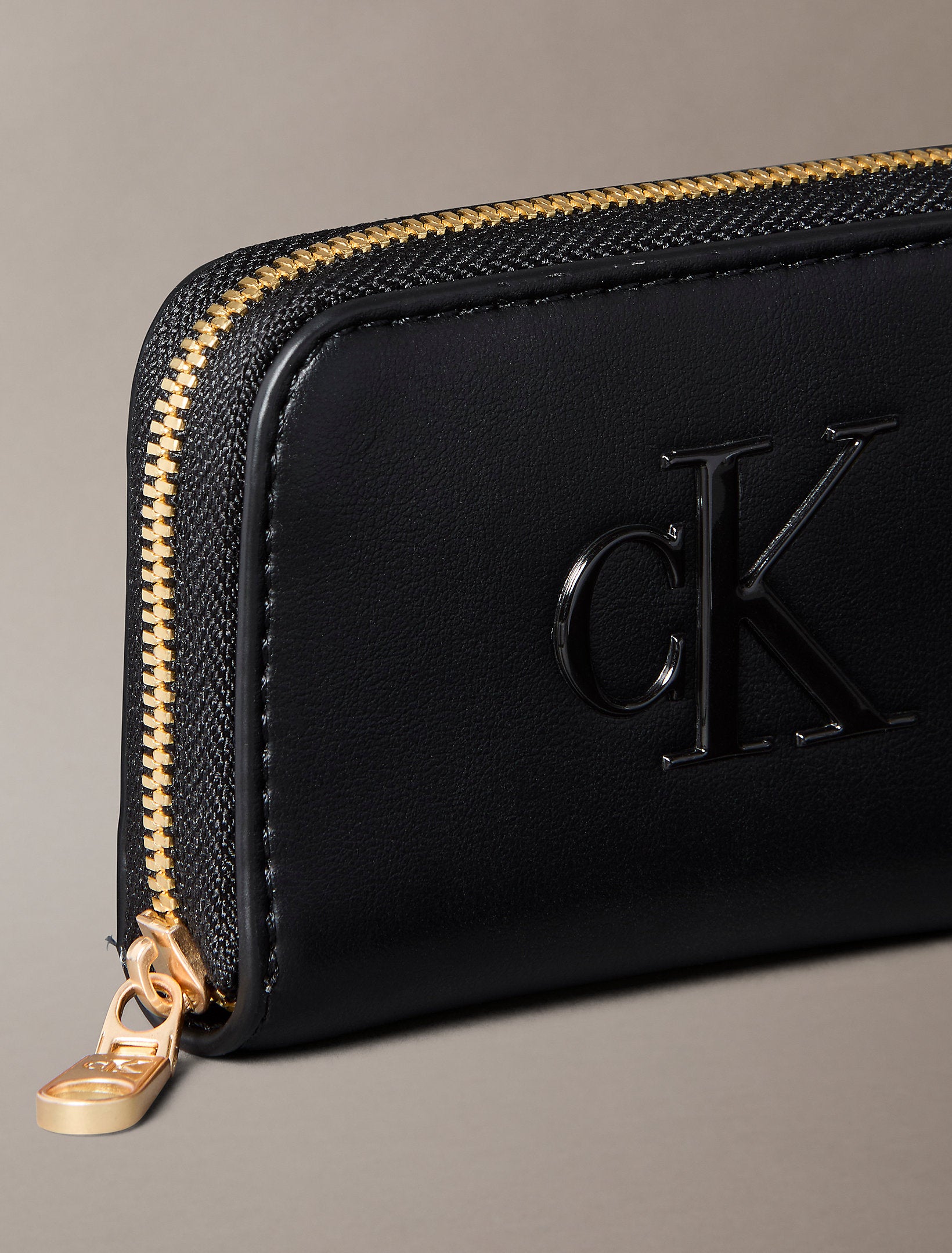 Calvin Klein Bold Medium Zip Around Wallet