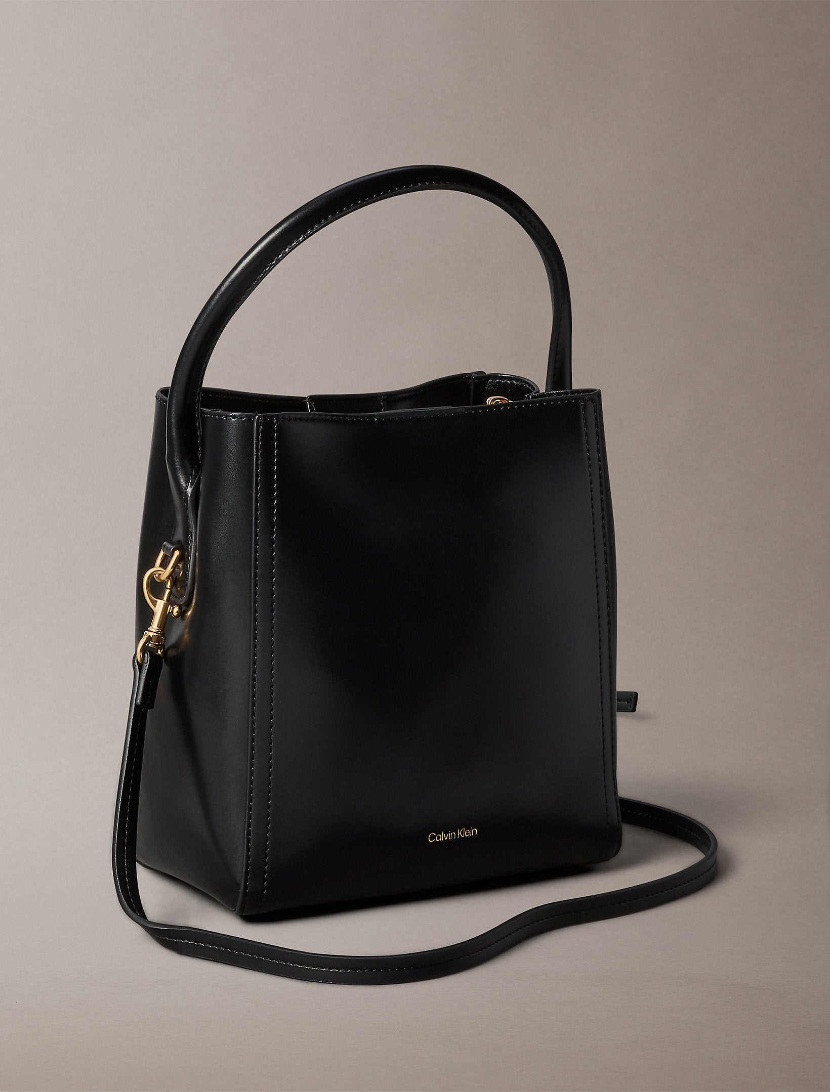 Calvin Klein Bucket With Strap Bag