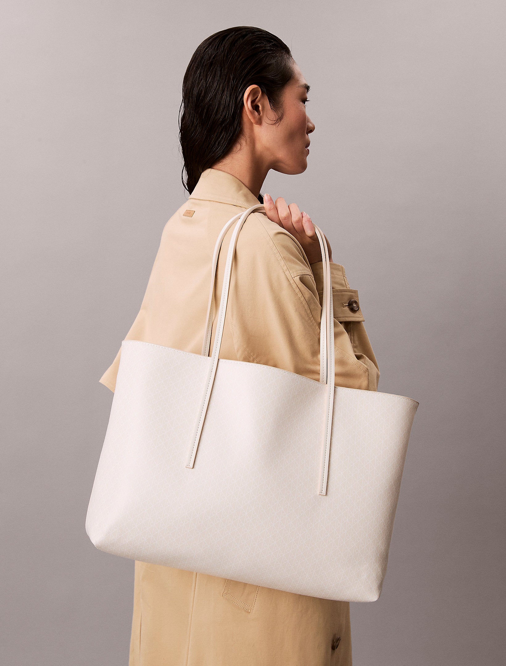 Calvin Klein Tote With Pouch On Strap Bag