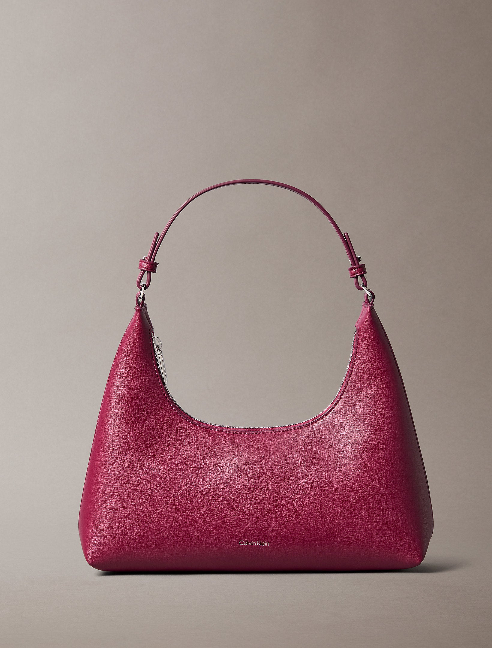 תיק קלווין קליין Conv Shou﻿lder