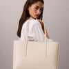תיק קלווין קליין Foil Logo Tote W Pouch