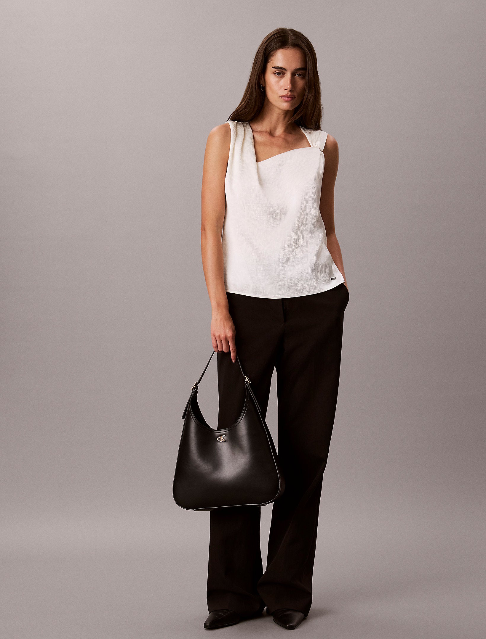 حقيبة كالفين كلاين Medium Shoulder