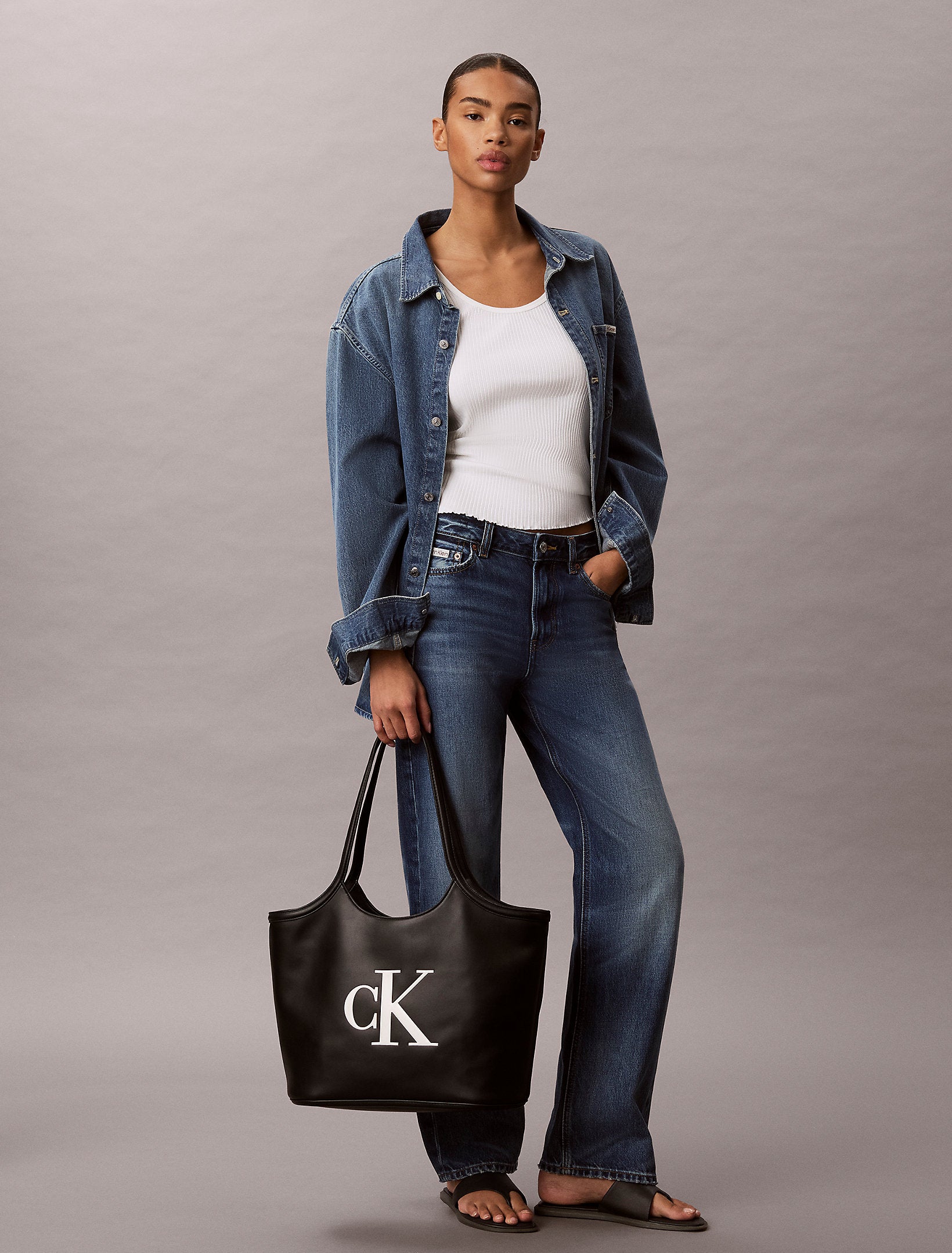 حقيبة كالفين كلاين Bold Shopper