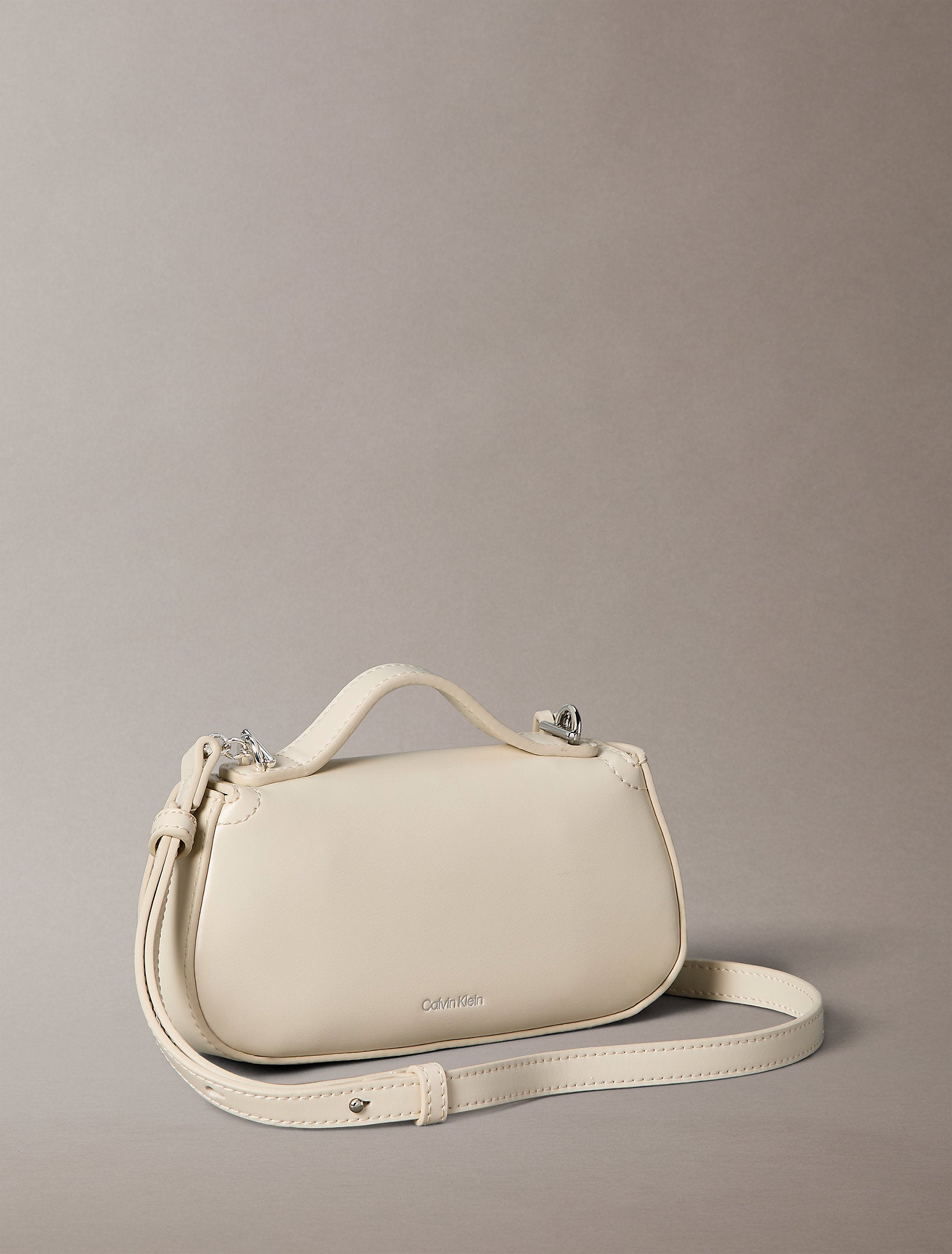 حقيبة كالفين كلاين Top Handle Crossbody