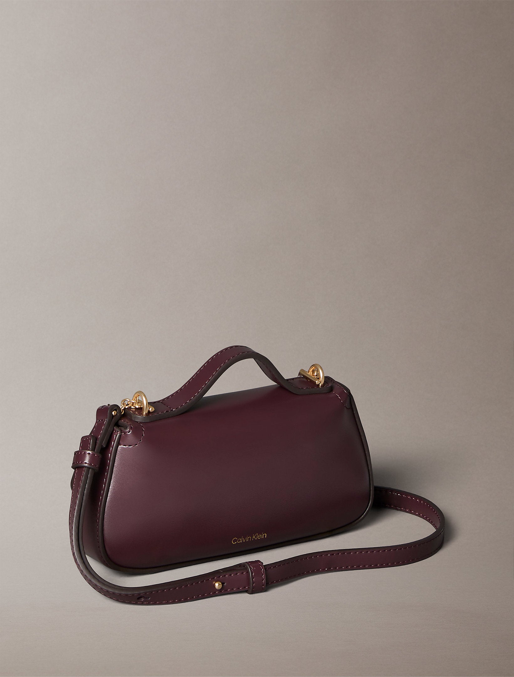 حقيبة كالفين كلاين Top Handle Crossbody