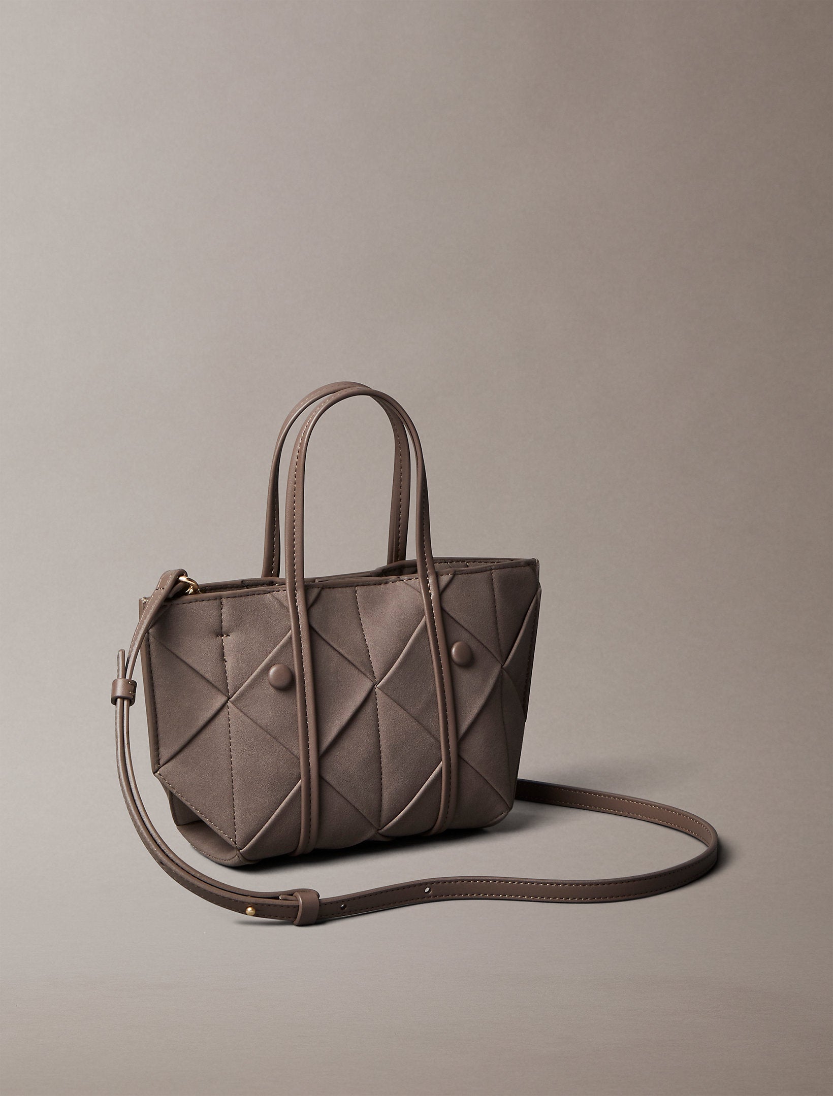 תיק קלווין קליין Woven Sueded Mini Tote Crossbody