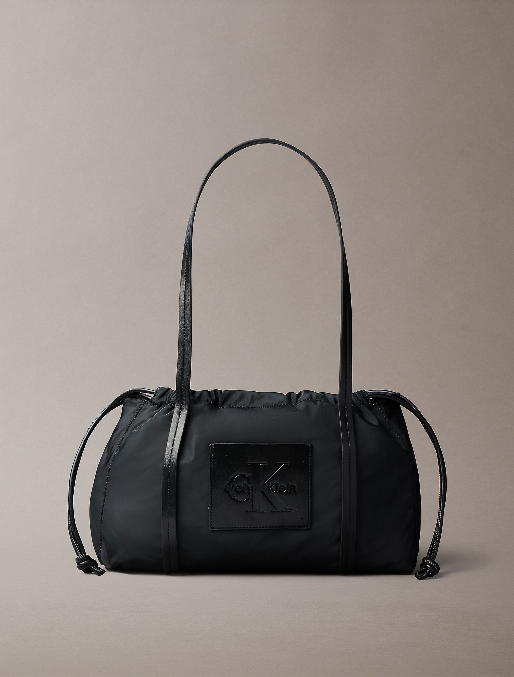حقيبة كالفين كلاين Nylon Drawstring Satchel