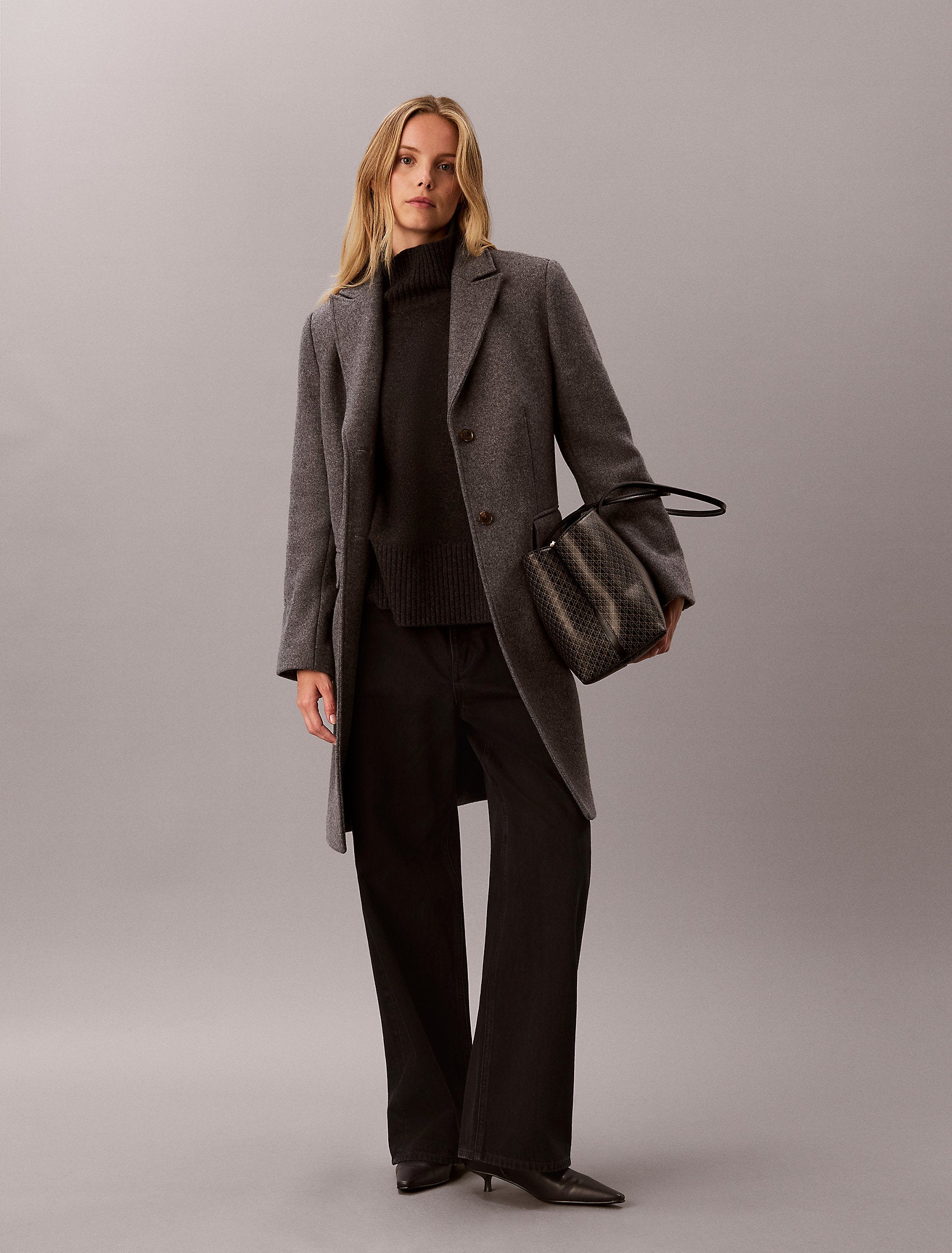 حقيبة كالفين كلاين Emblem Aop Medium Work Tote