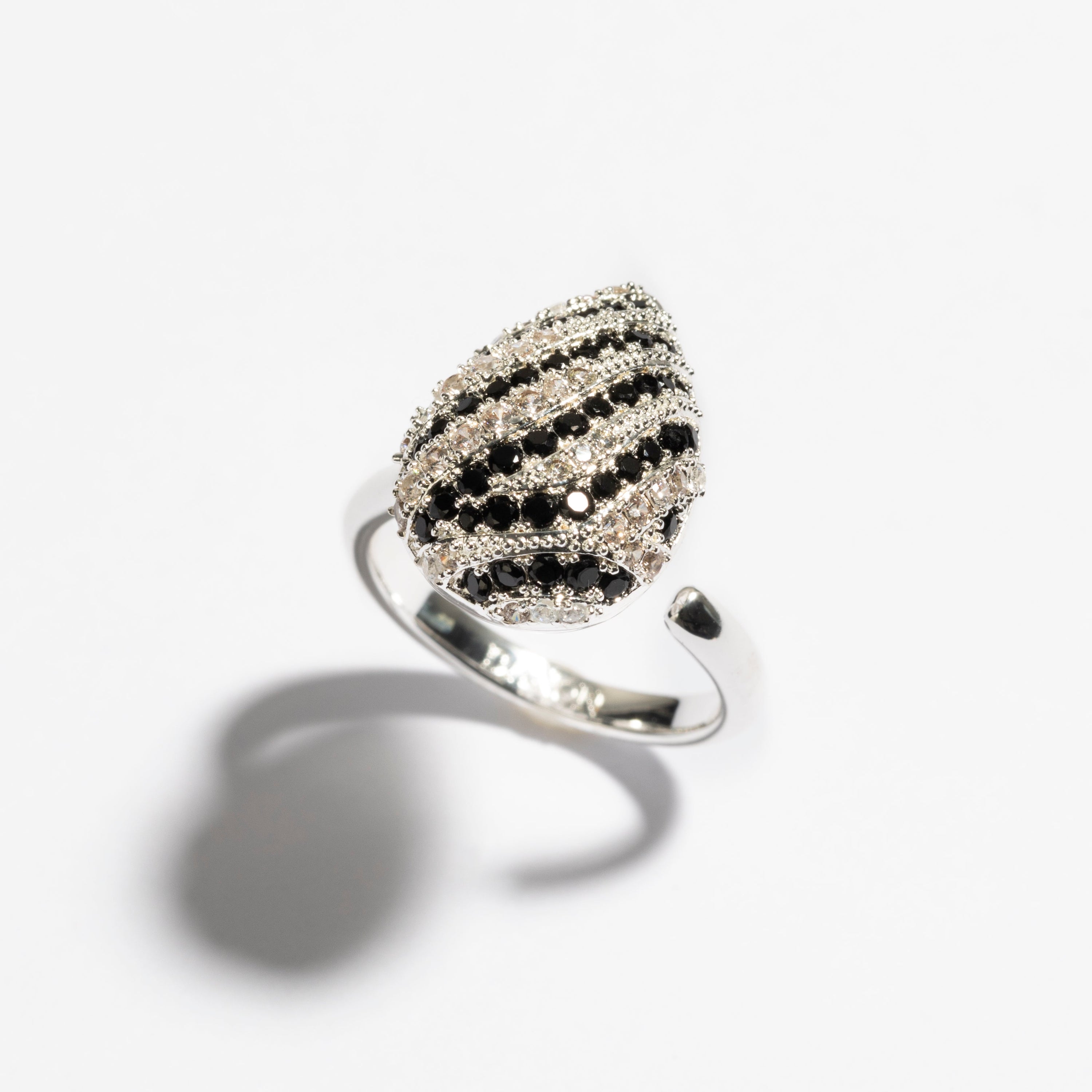 Danon Poise Ring