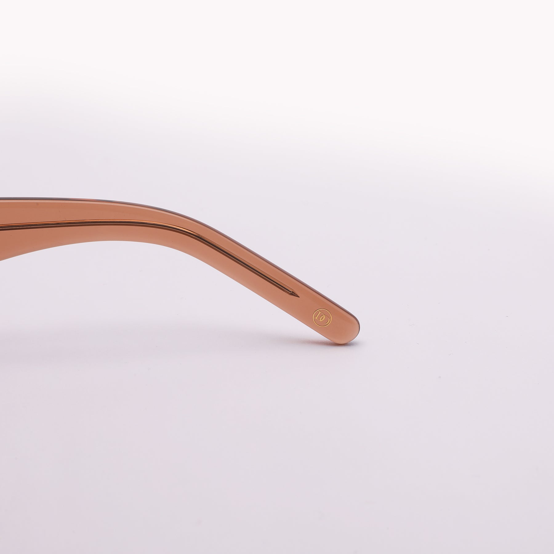 משקפי שמש דנון