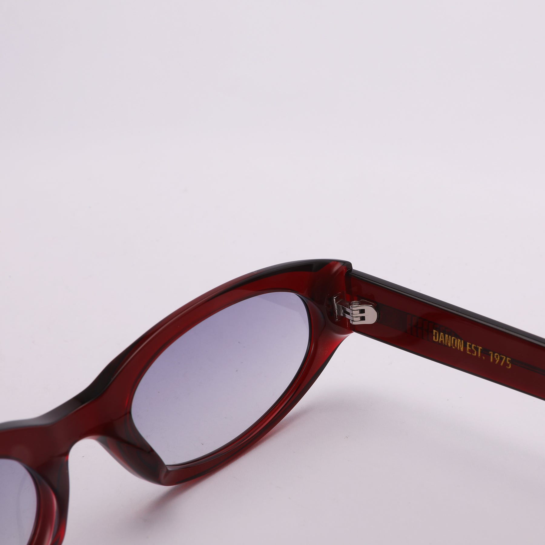 משקפי שמש דנון