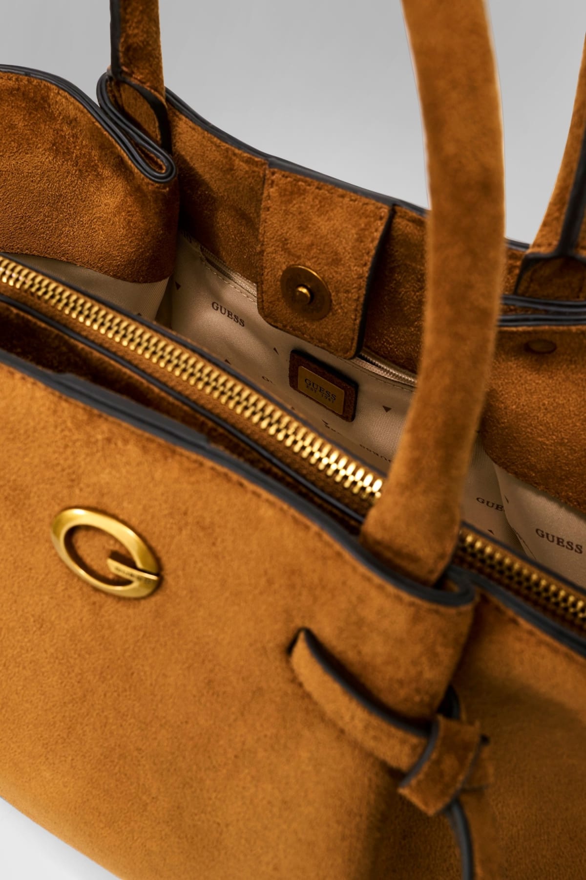 תיק גס Allegra Girlfriend Satchel