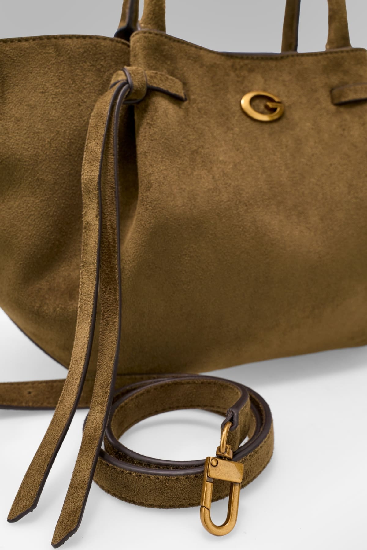 תיק גס Elyse Girlfriend Satchel