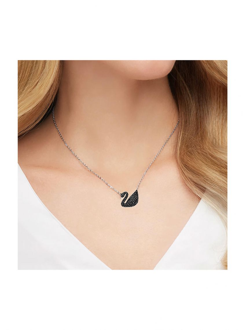 عقد سواروفسكي Iconic Swan