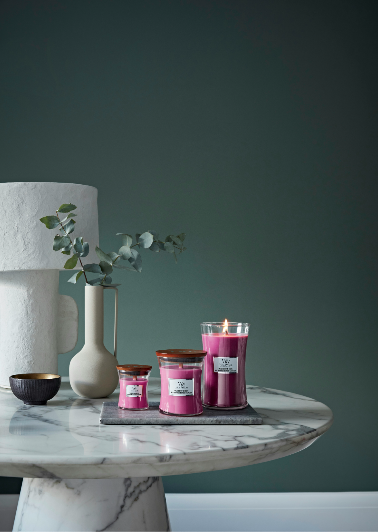 נר ריחני וודוויק Wild Berry and Beets Large Hourglass