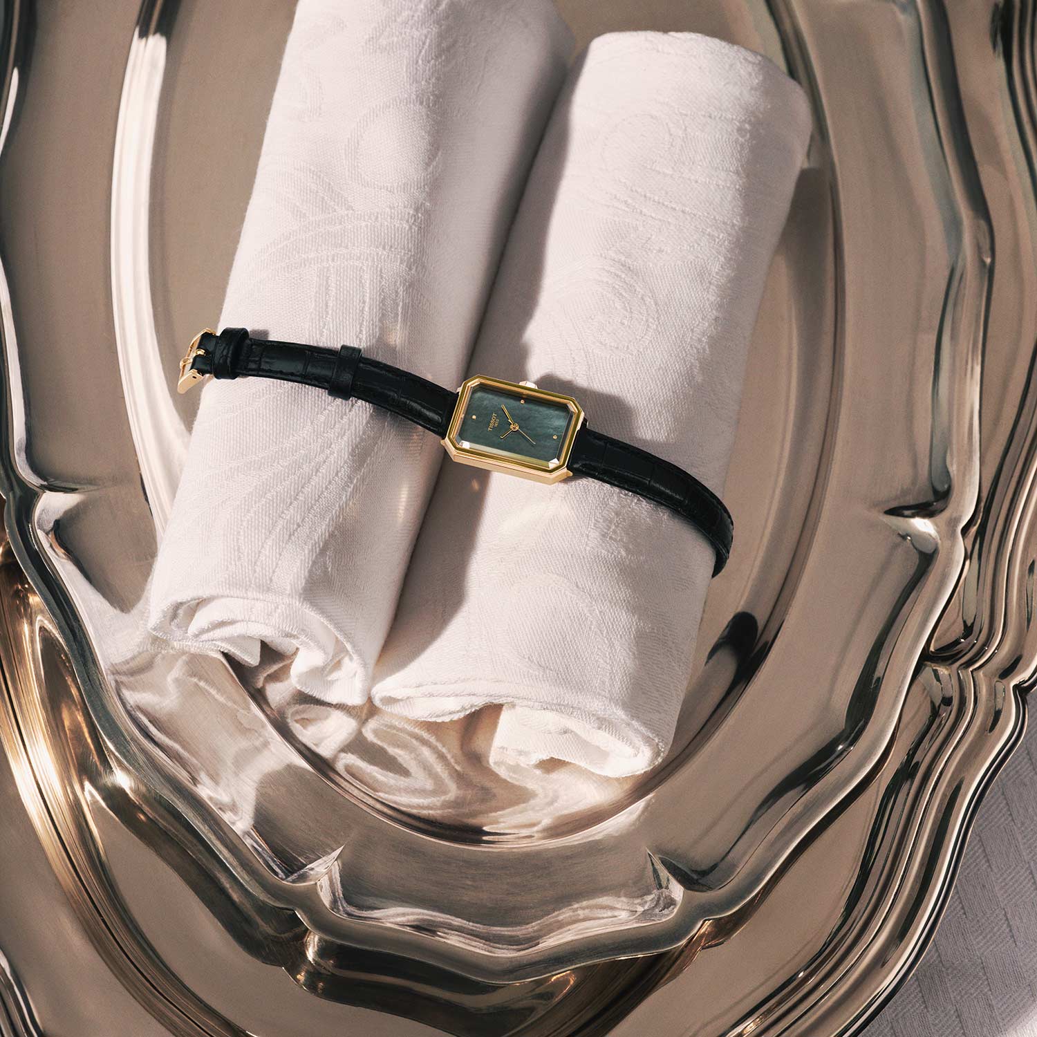 ساعة تيسوت Srv