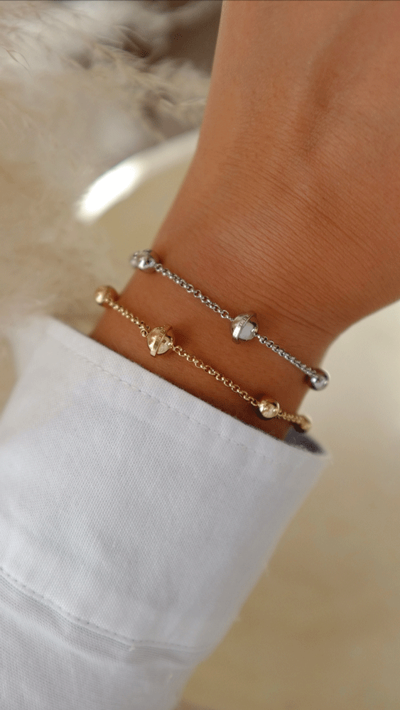 צמיד טומי הילפיגר