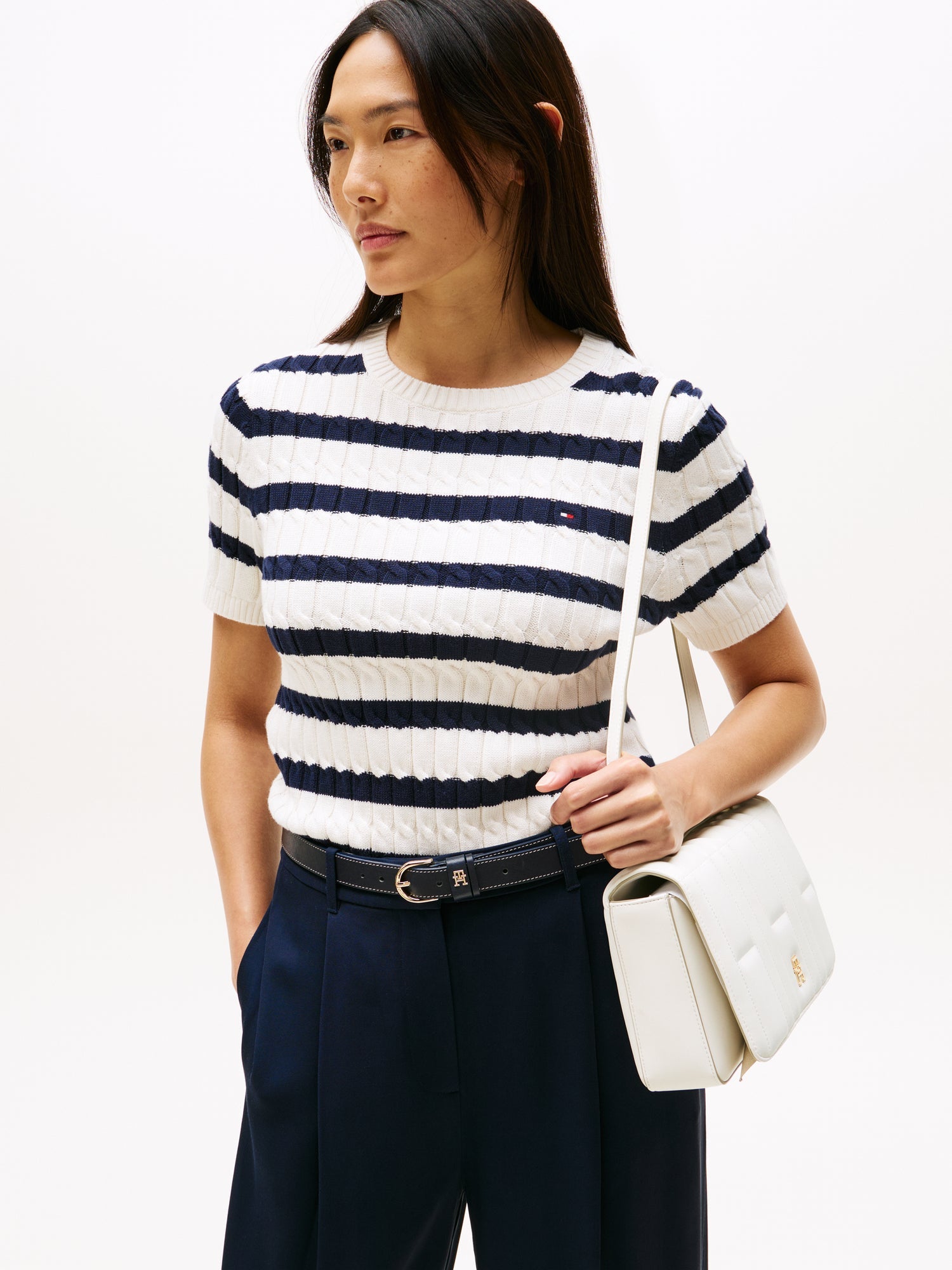 תיק טומי הילפיגר Monogram Quilted Crossbody