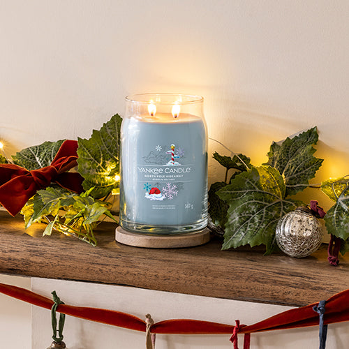 Yankee Candle North Pole Hideaway Signature Large Scented Candle