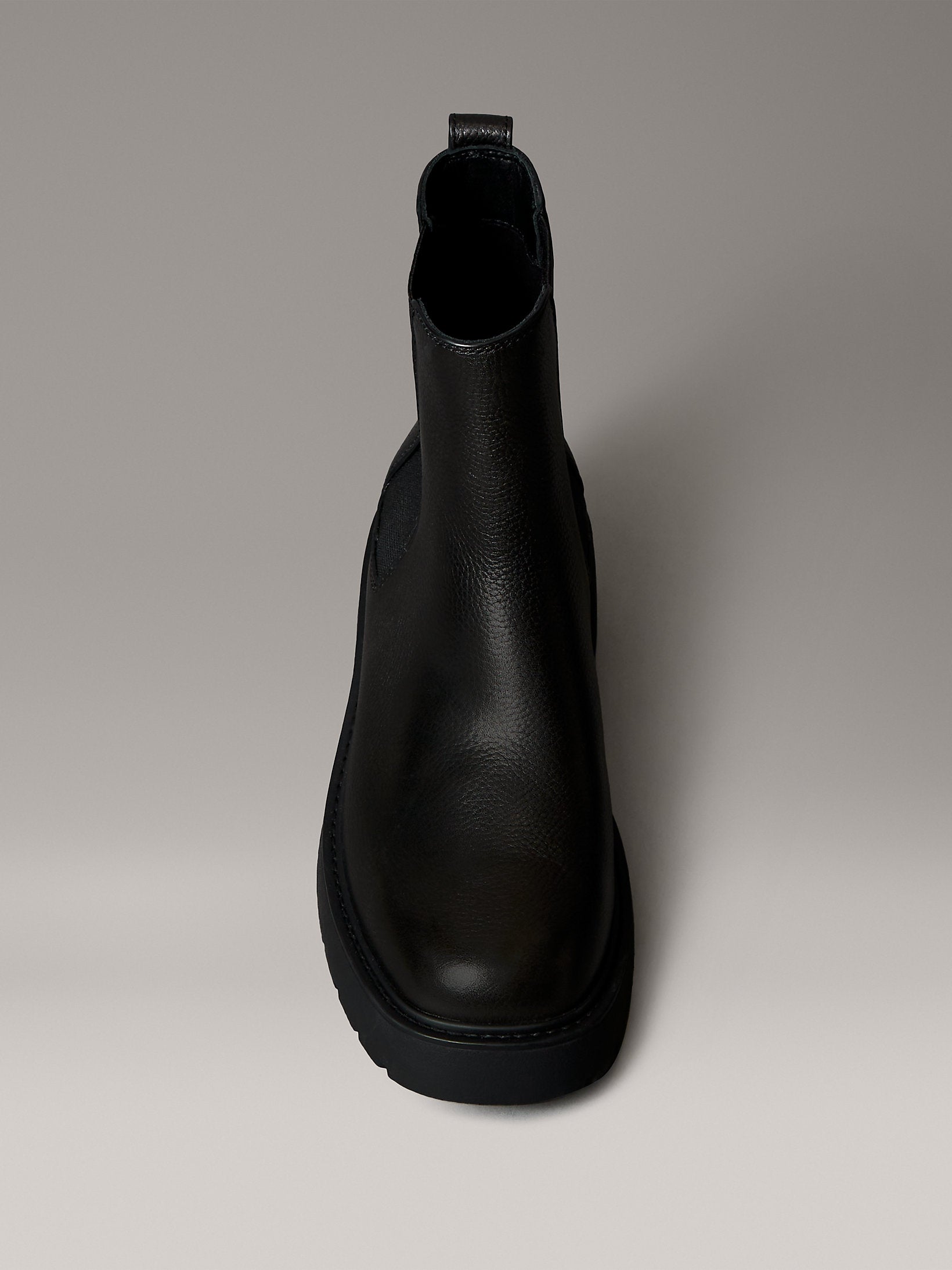 حذاء كالفين كلاين Chunky Chelsea Boot Lth