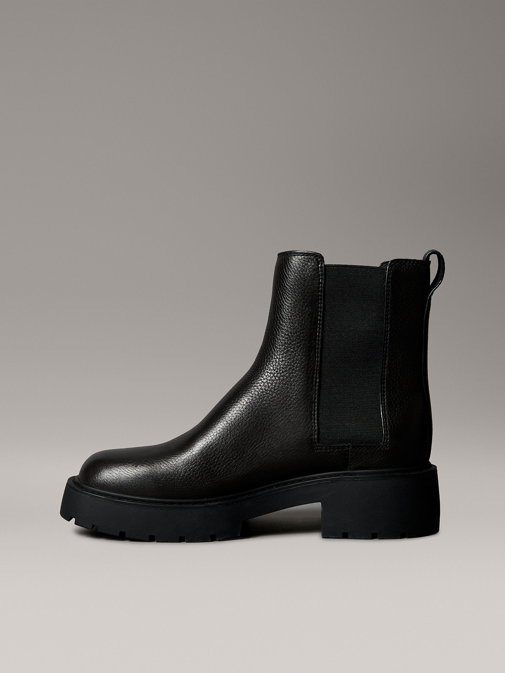 حذاء كالفين كلاين Chunky Chelsea Boot Lth