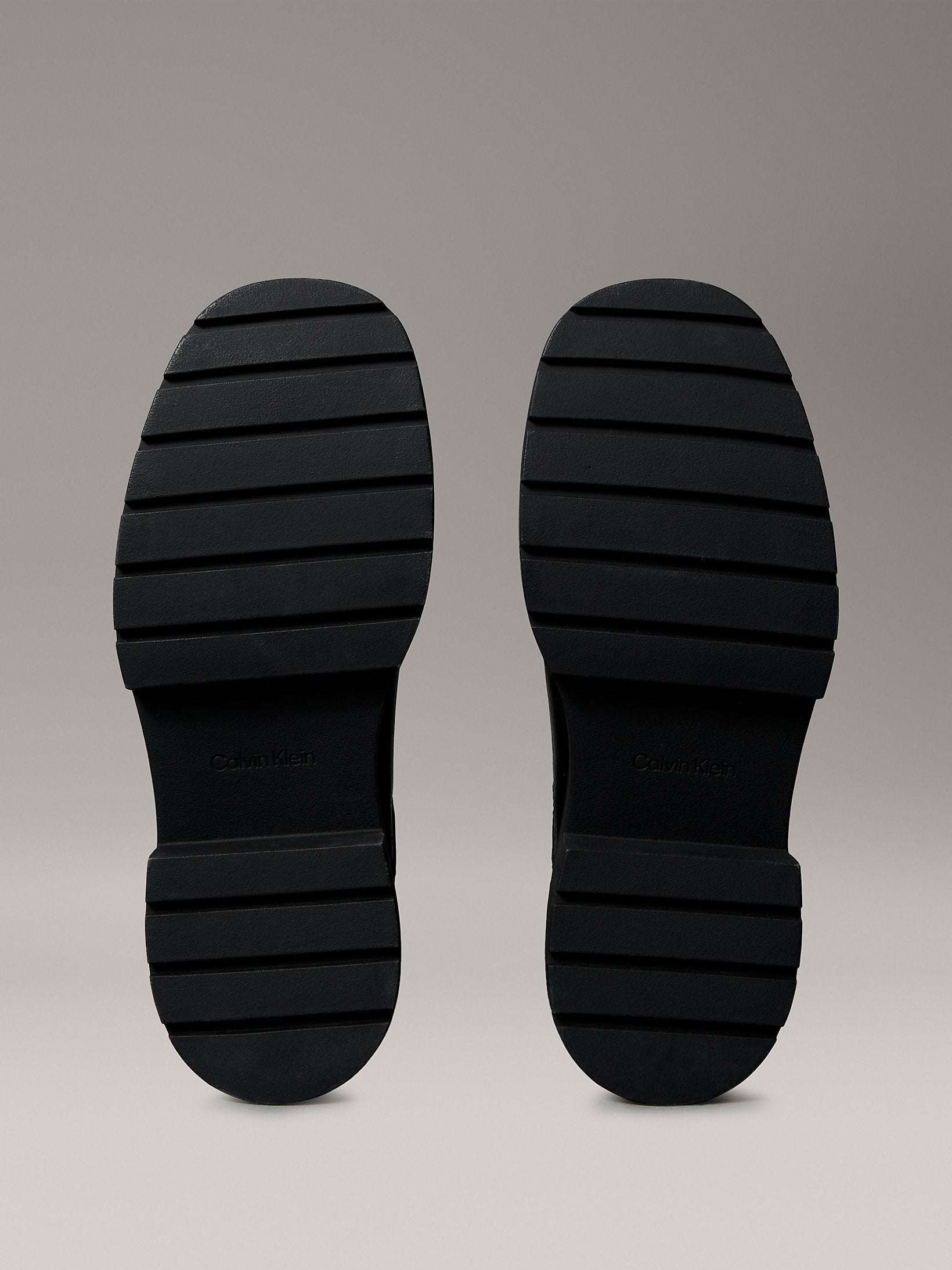 حذاء كالفين كلاين Chunky Chelsea Boot Lth