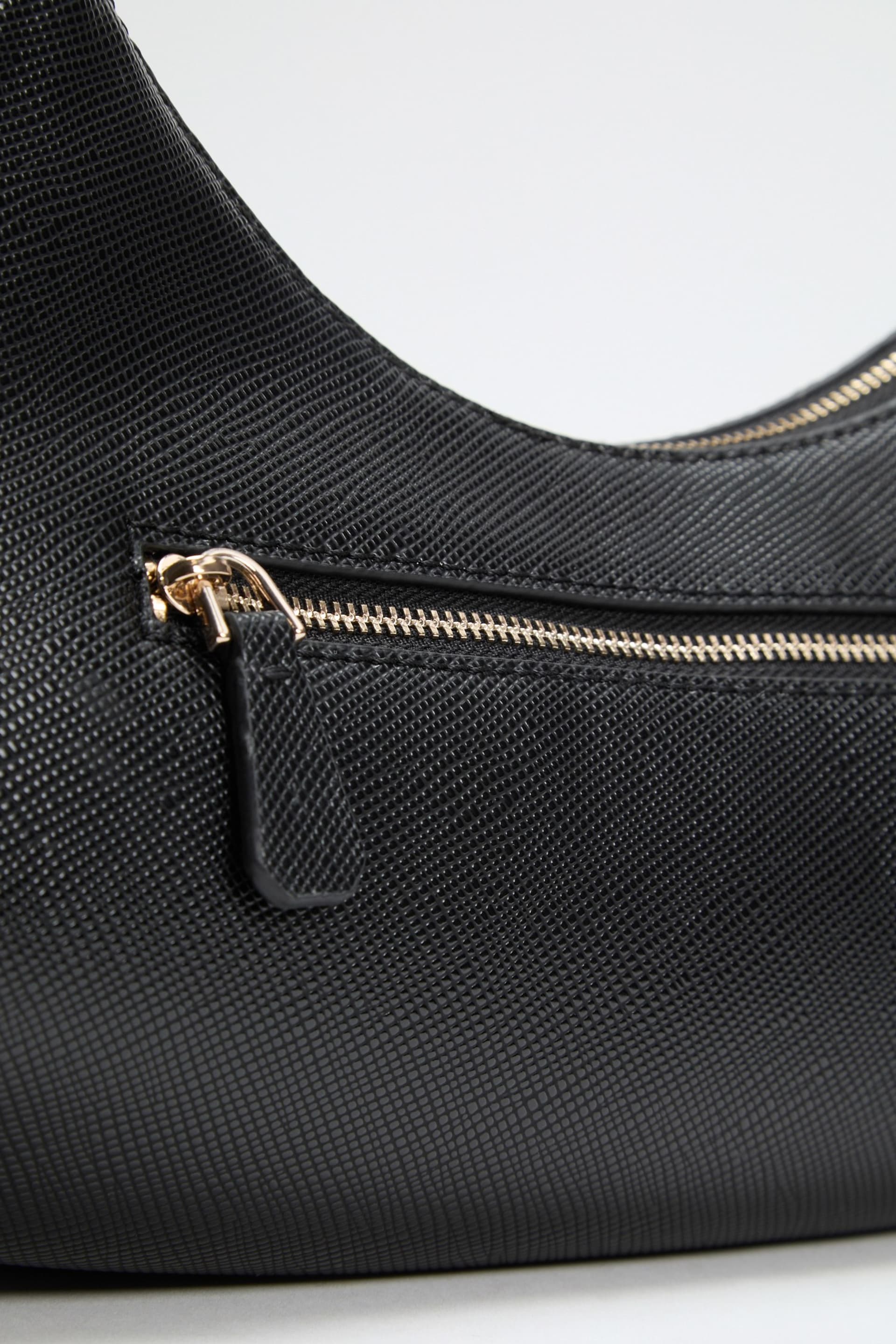 Guess Gilda Hobo Bag