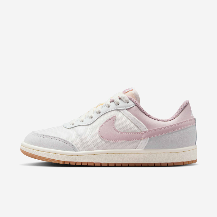 Nike Air Jordan Skyline Low Sneaker