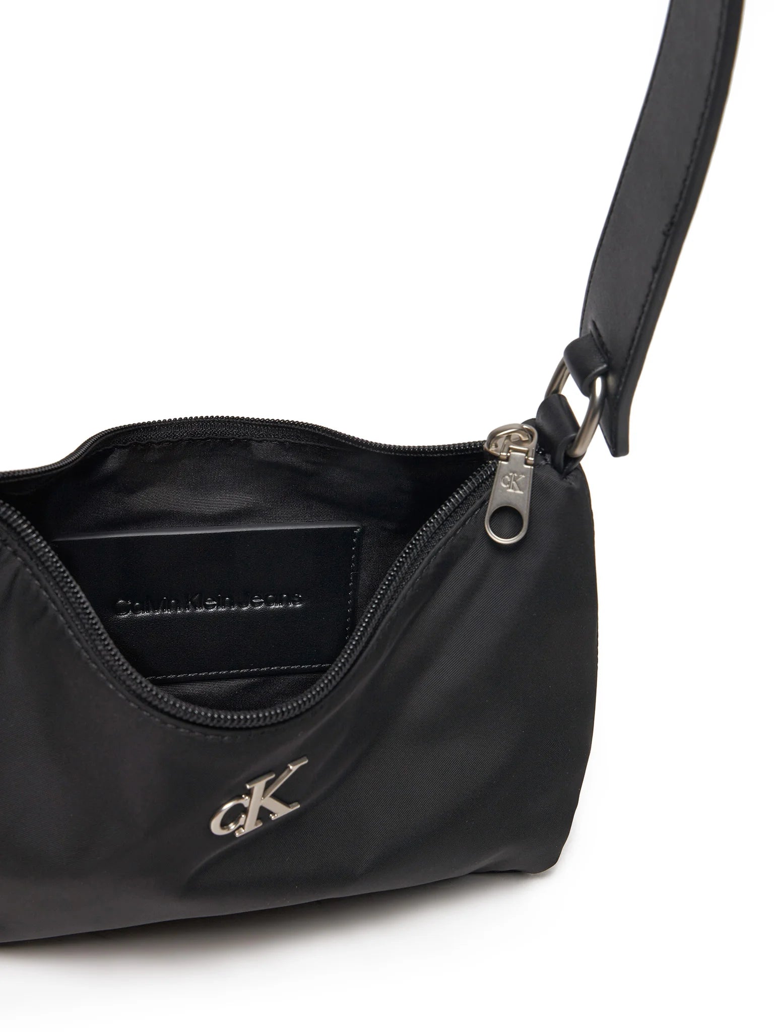 תיק קלווין קליין