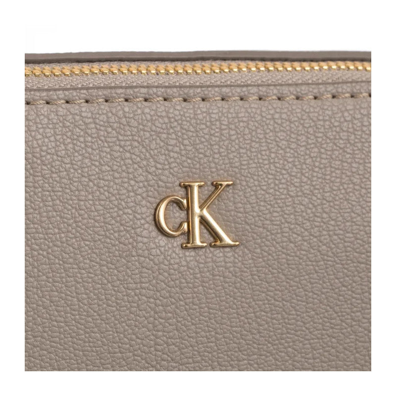 תיק קלווין קליין Minimal Mono Camera