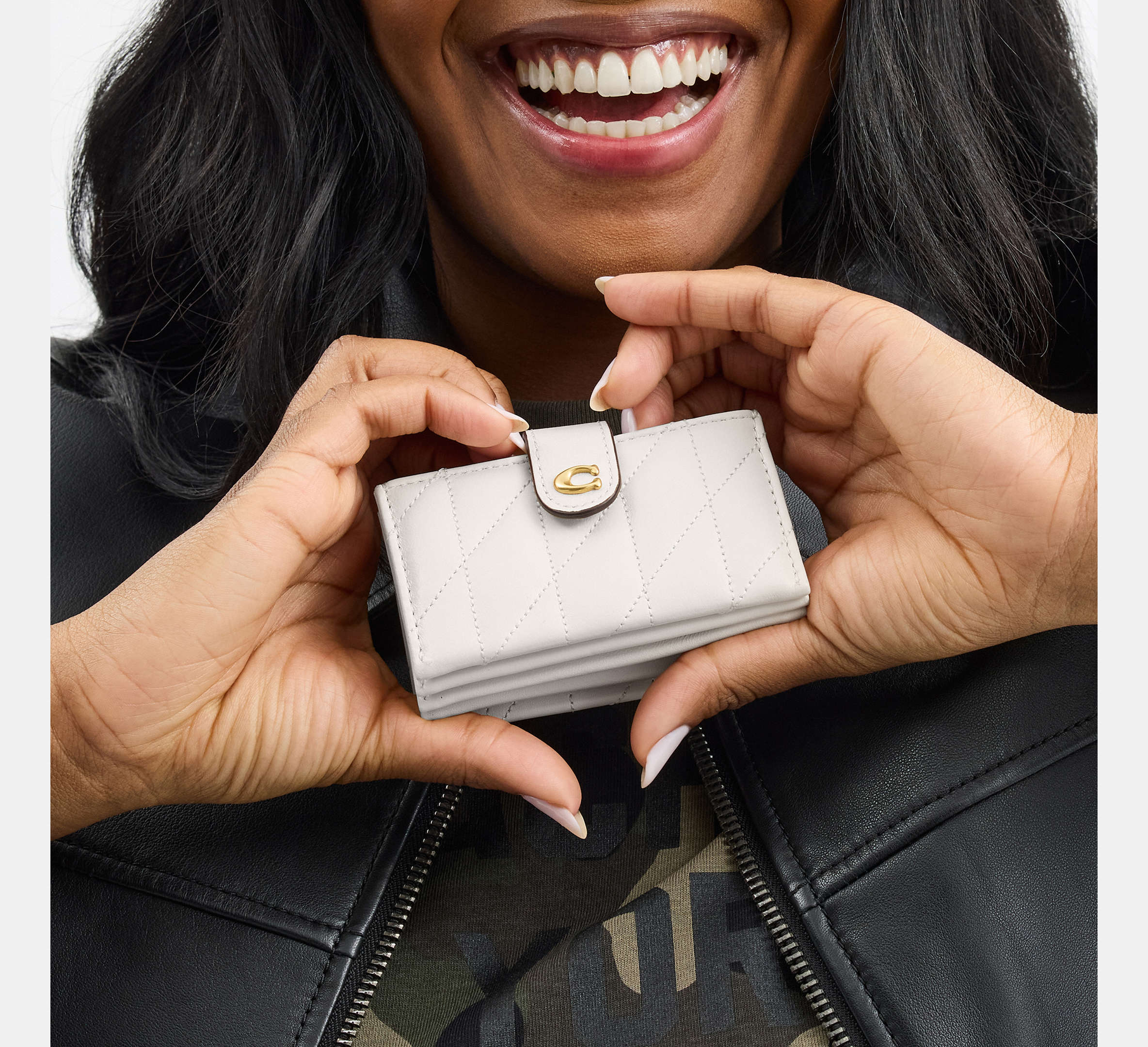 Coach Essential Multi Card Holder With Pillow Quilting Wallet