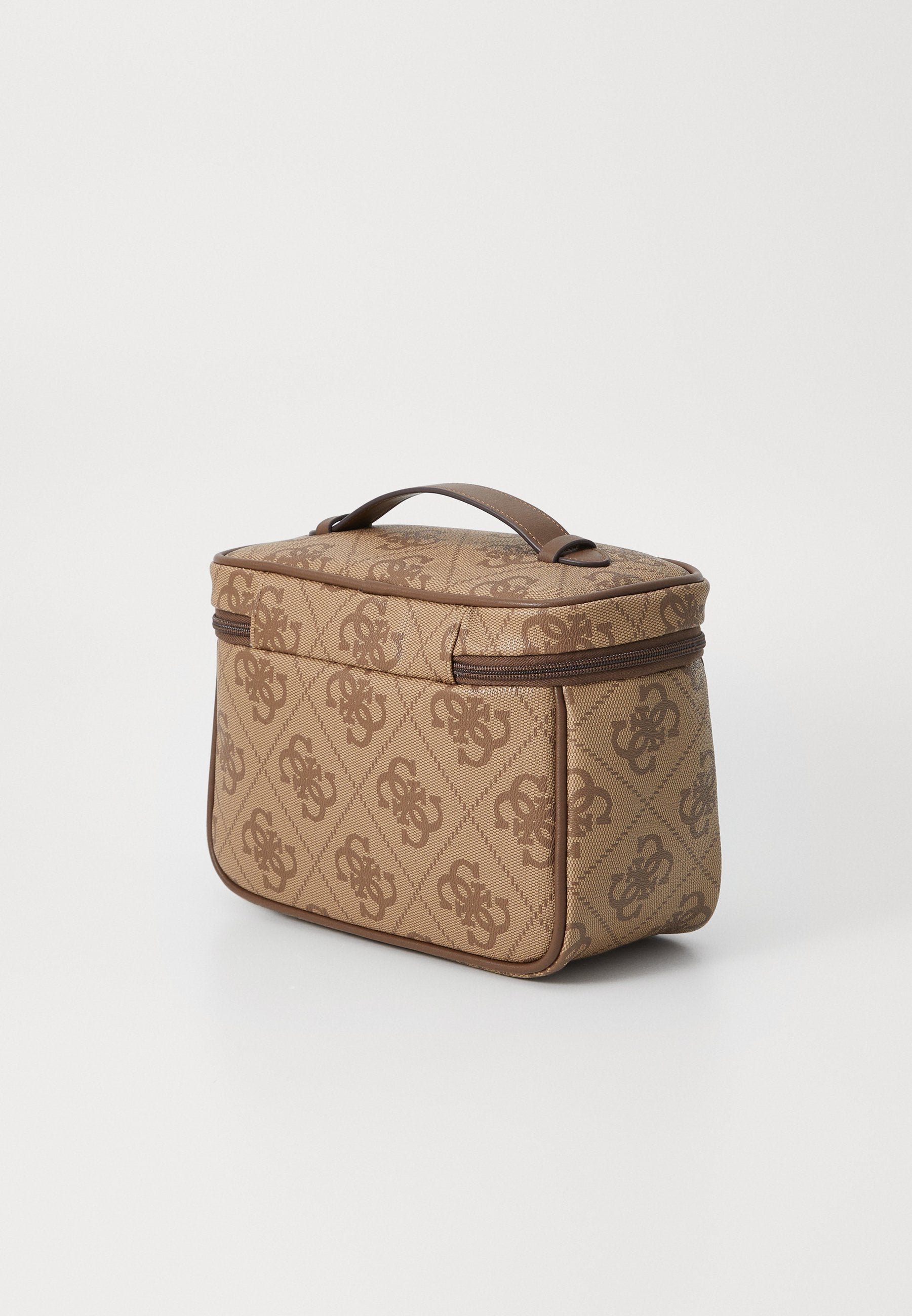 حقيبة جيس Berta Toiletry Train Case