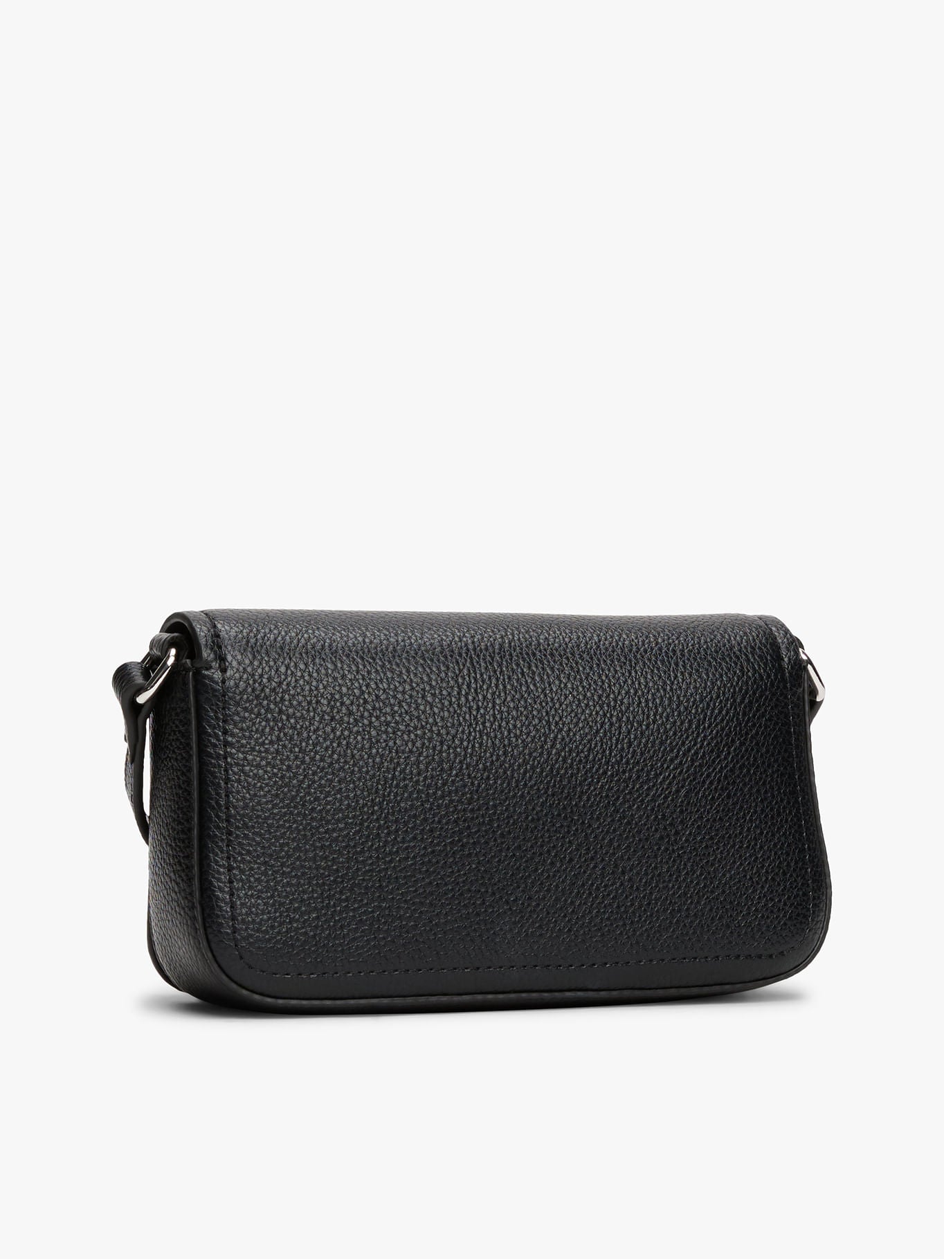 תיק טומי הילפיגר