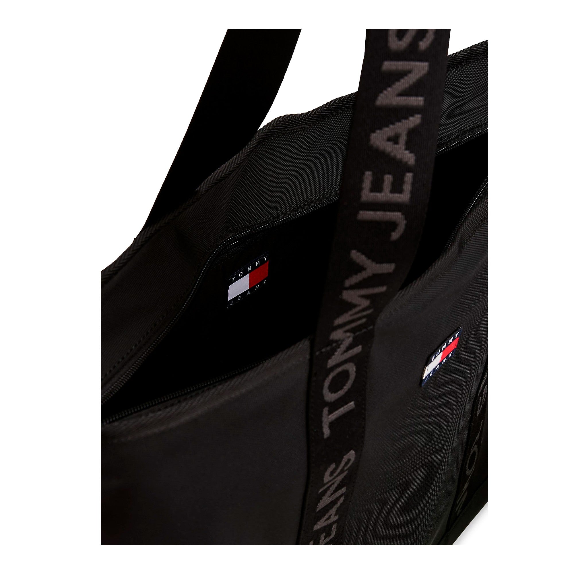 תיק טומי הילפיגר