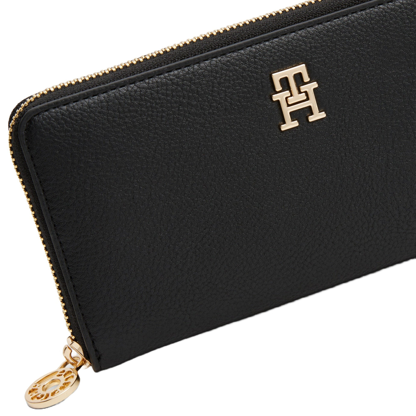 ארנק טומי הילפיגר Monogram Wallet With Zipper