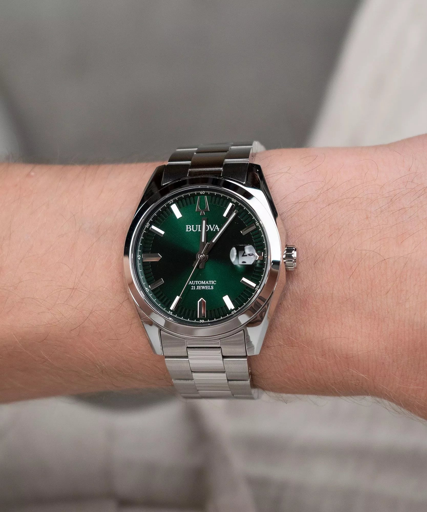 ساعة Bulova Surveyor