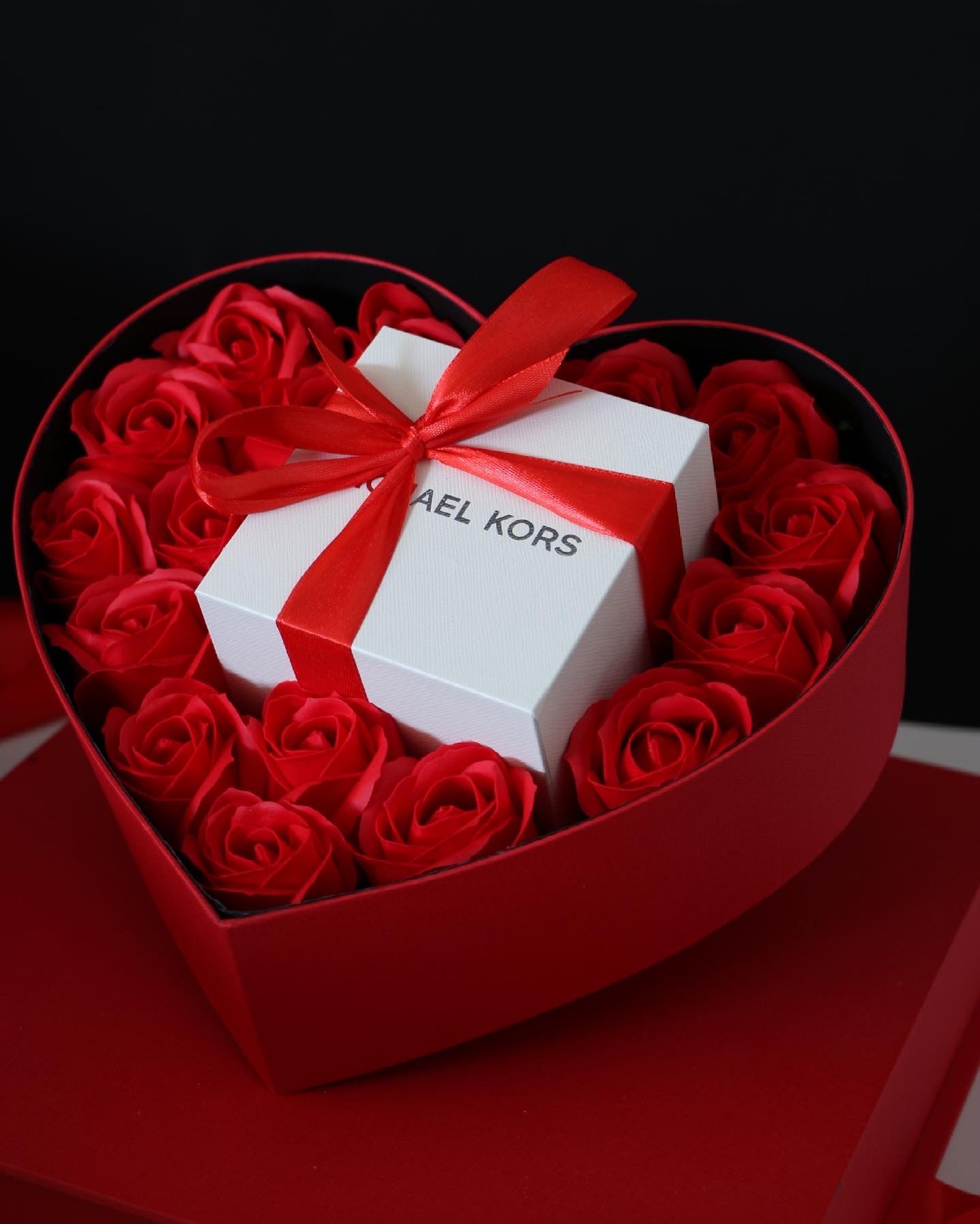 صندوق هدايا