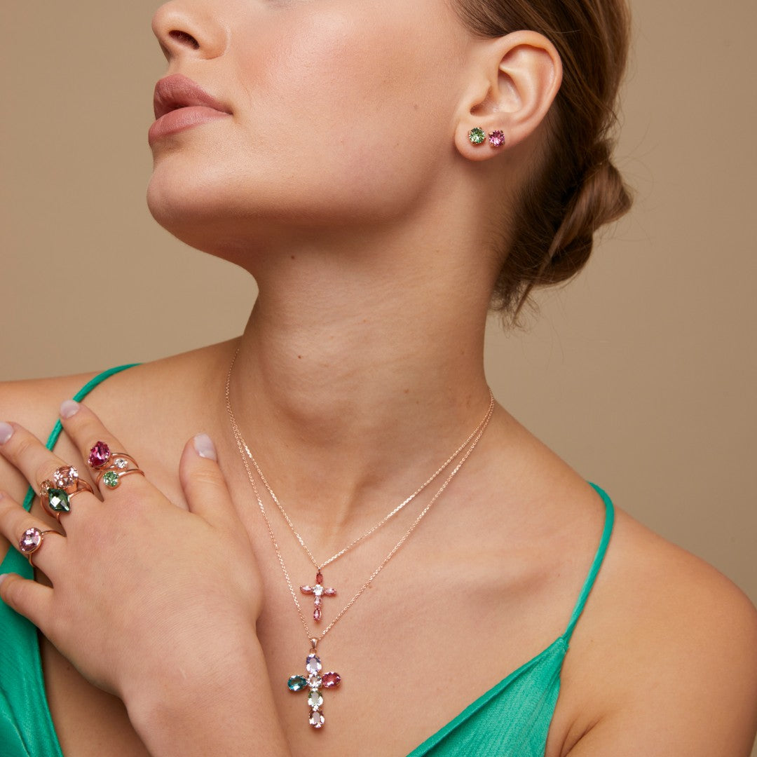 עגילים מעבדות