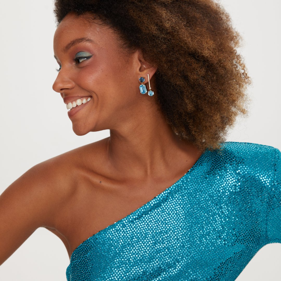 עגילים מעבדות